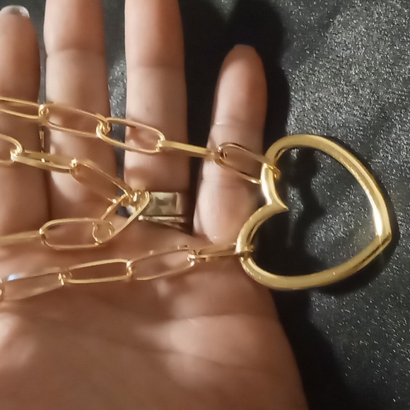 Paper clip layered chunky chain with a floating heart necklace 16+4in - Picture 5 of 6